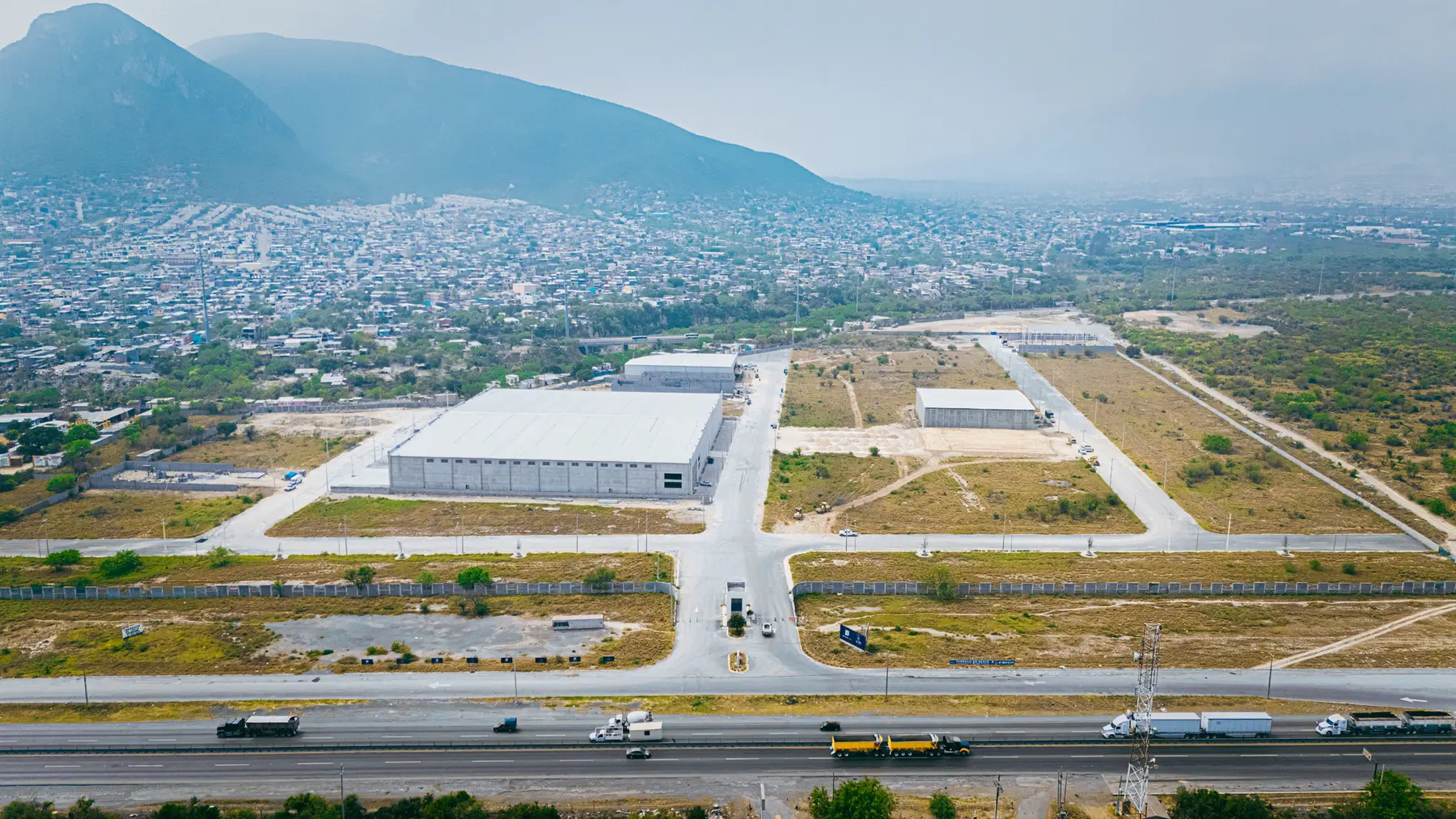 GrandPark Escobedo 2 imagen 2